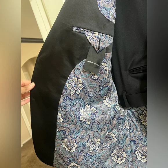 Elegant Velvet Indochino Men’s Tuxedo